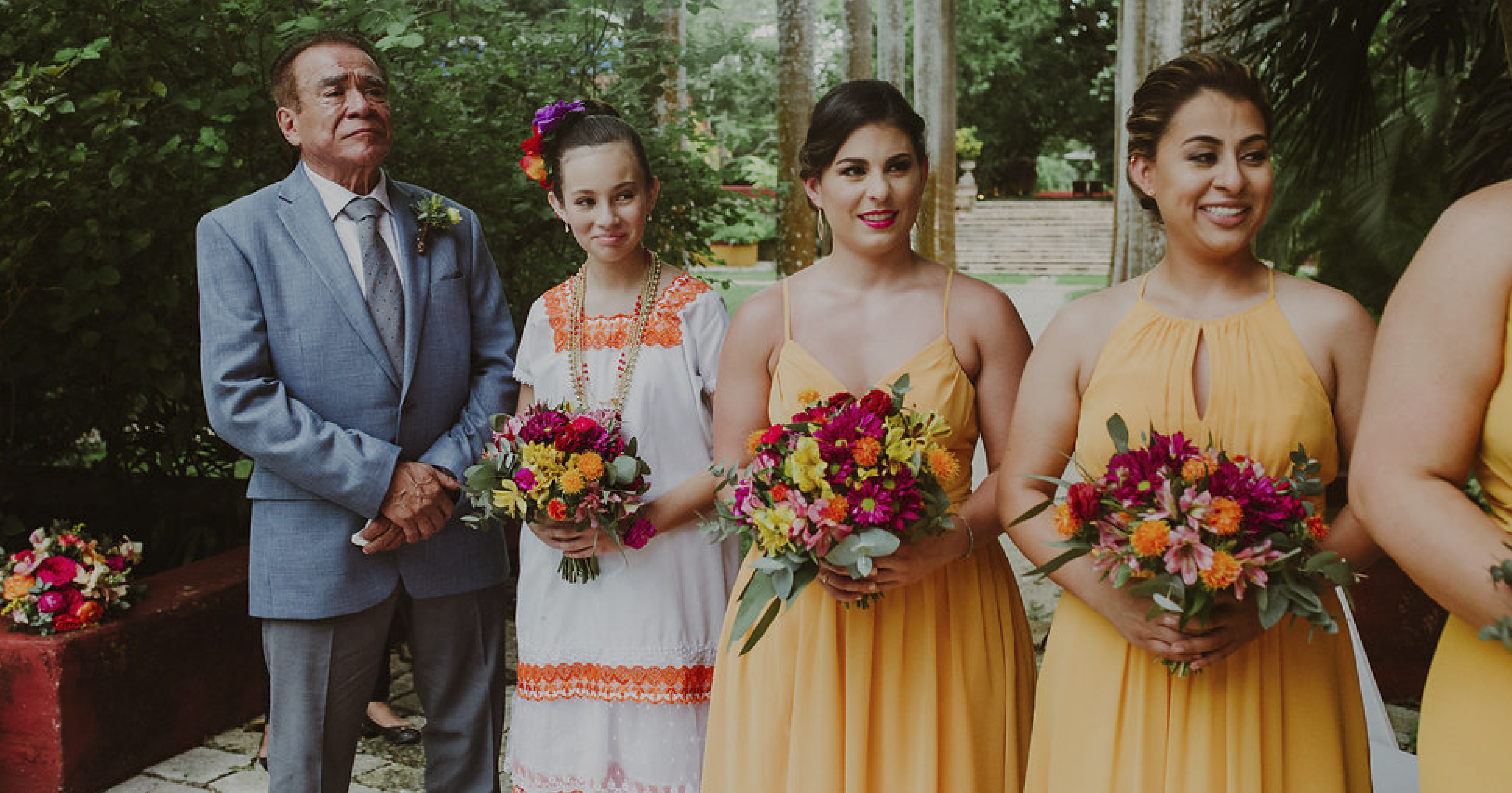 Conoce el traje típico de Yucatán y sé la novia más original en tu boda en Mérida 💁 - YucatánLove 💕 Wedding Planners Conoce el traje típico de Yucatán y sé la novia más original en tu boda en Mérida 💁 - YucatánLove 💕 Wedding Planners