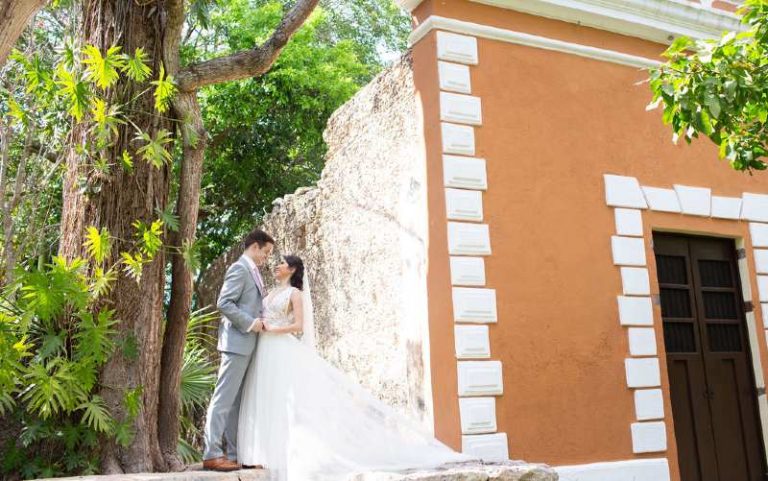 Destination Wedding at Hacienda Itzincab Cámara 💐 Andrea & Ben