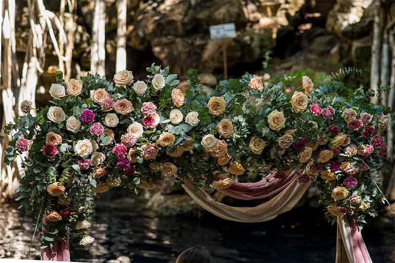 flores boda en cenote