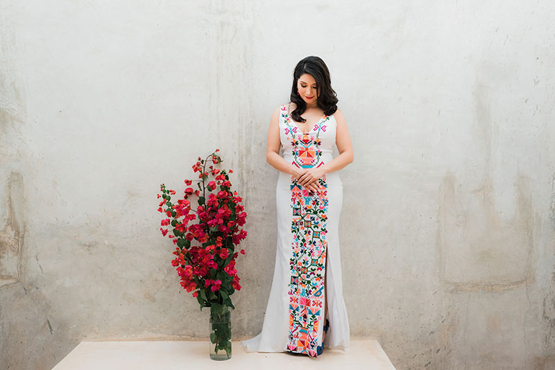 vestido de novia con detalles de bordados