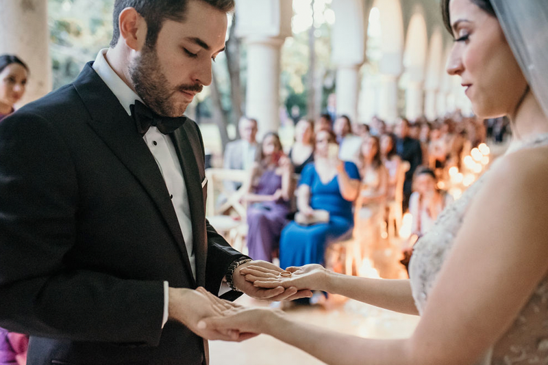 Intercambio de anillos en boda 