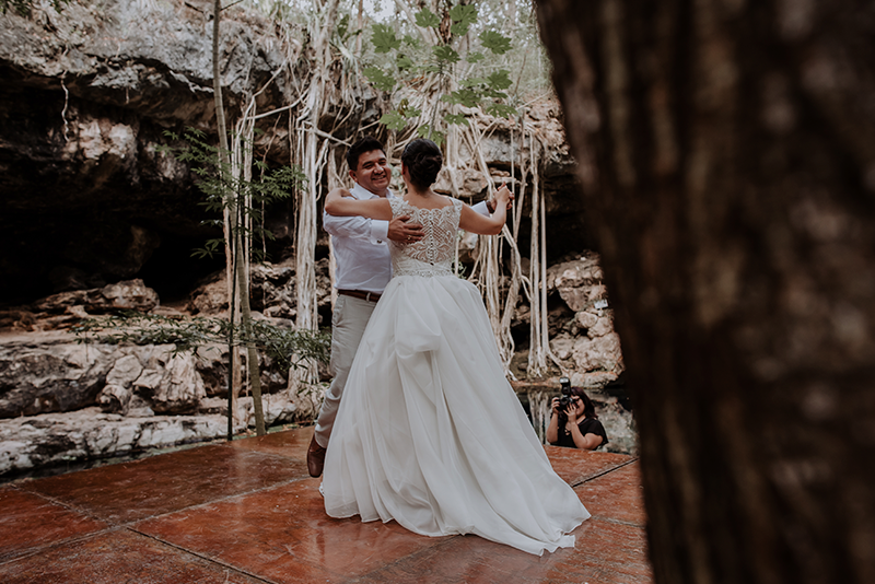 Bride and groom first dance 