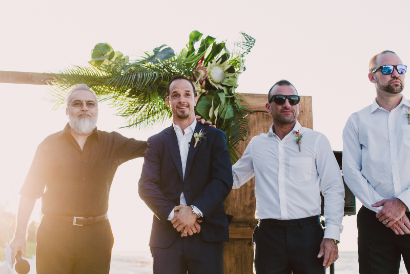 groomsman and best man 