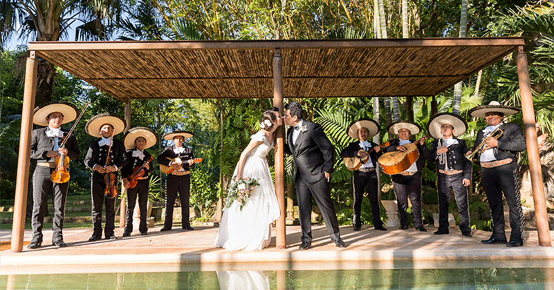 Destination wedding in Mexico