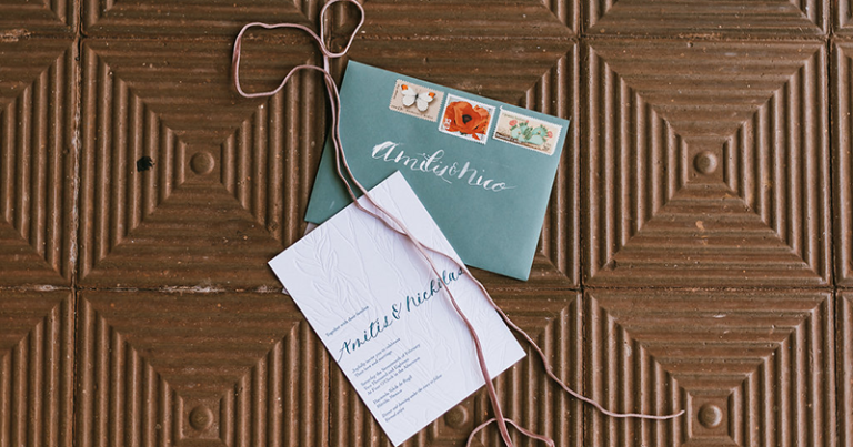 Time to send invitations Digital or Printed? Solving the dilemma…