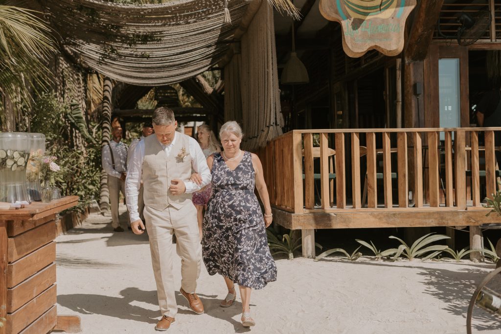 beach hotels for weddings