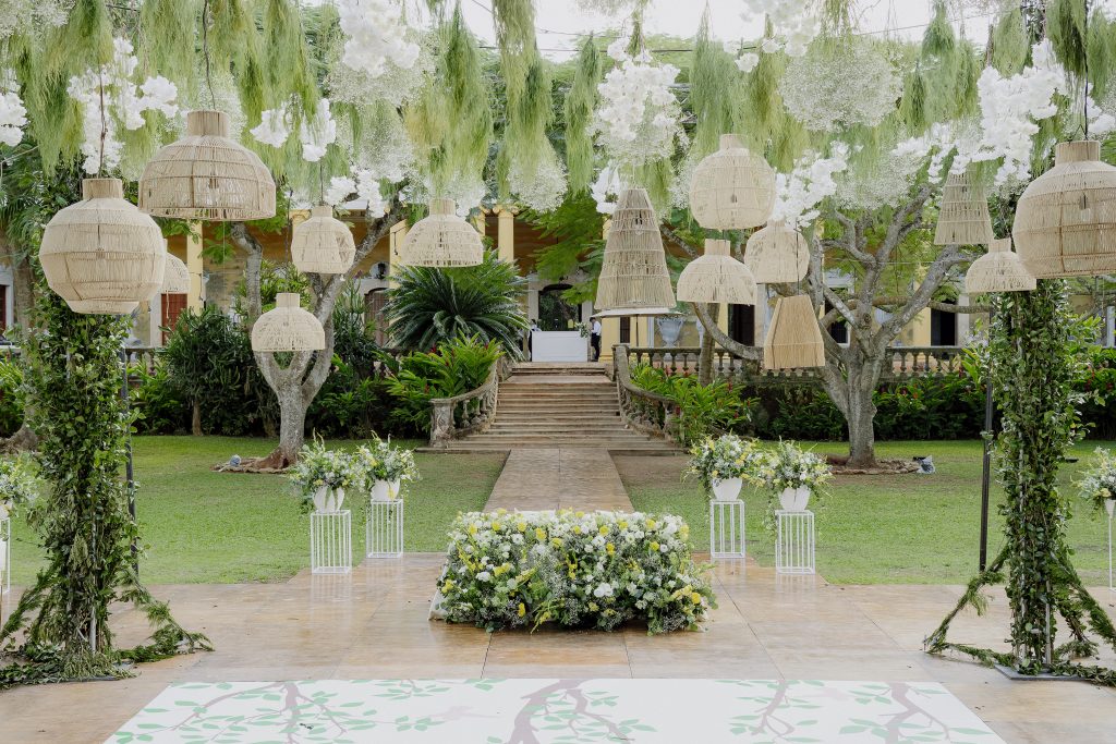 elegant garden party wedding