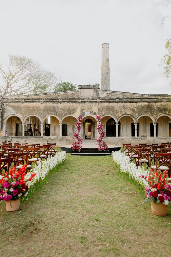 pink wedding colors