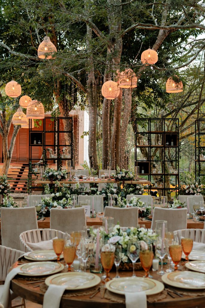 amazing wedding flowers