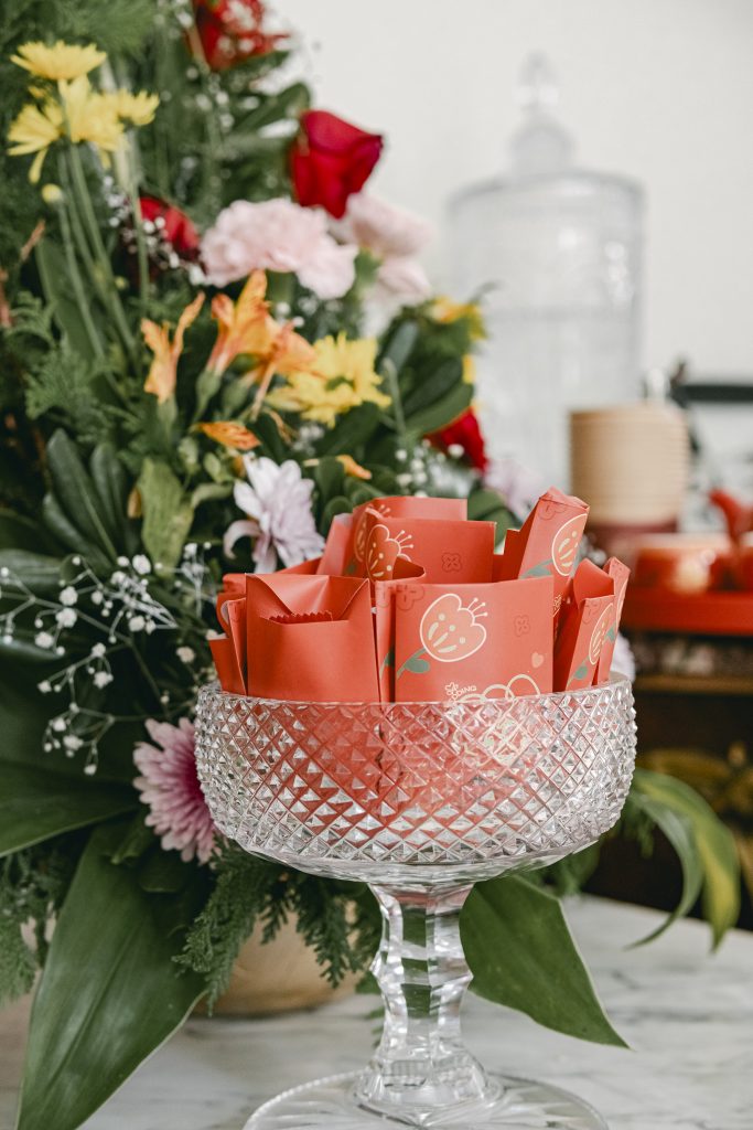 Chinese wedding tea ceremony