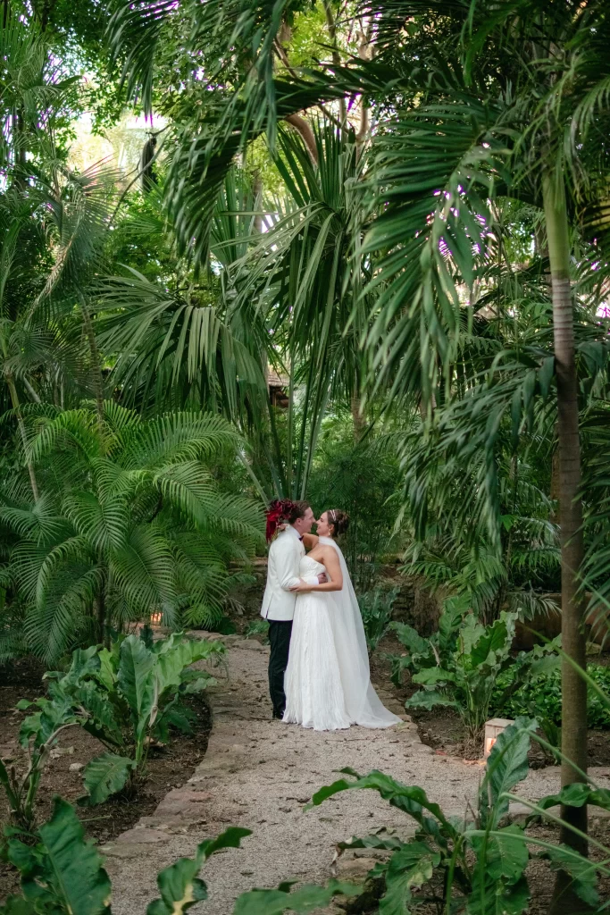 burgundy wedding
