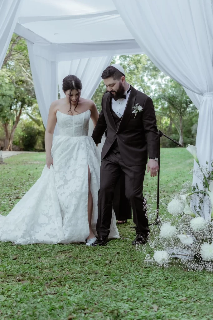 breaking glass jewish marriage
