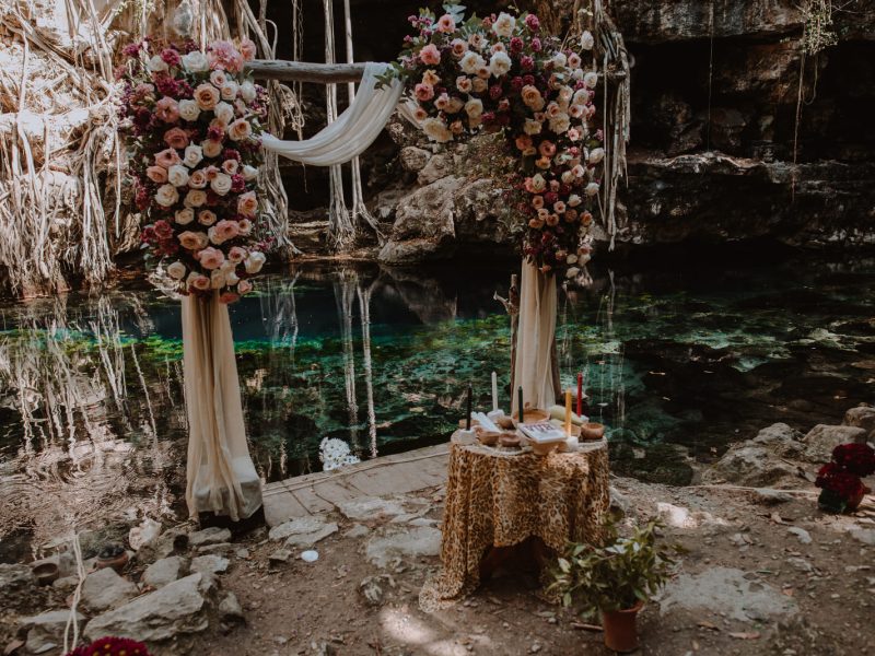 Cenote_Xbatun_Carlos_y_Alejandra_Wedding-82 (1)